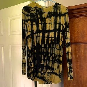 94% Rayon 6% Spandex Annie Turbin long sleeve top